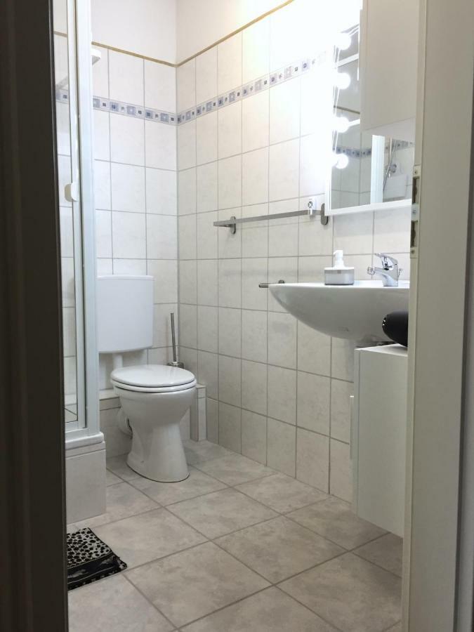 Grosses Helles Zimmer + Eigenes Bad Hamburg Luaran gambar