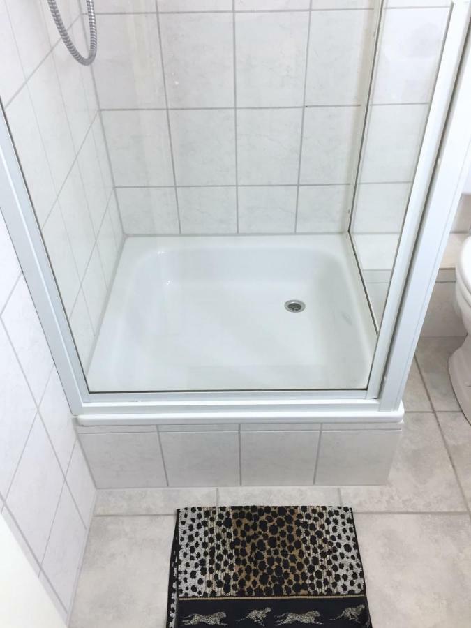 Grosses Helles Zimmer + Eigenes Bad Hamburg Luaran gambar